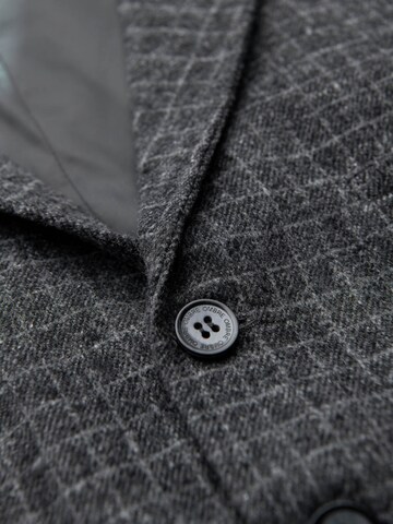 Ombre Vest '0110' in Black