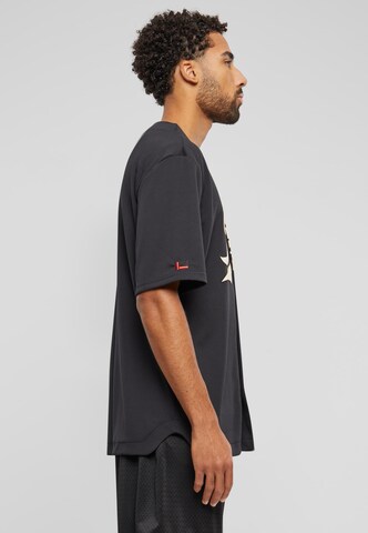 FUBU T-Shirt 'FM241-007-2 Varsity' in Schwarz