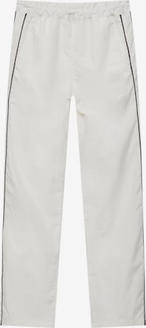 Regular Pantaloni de la Pull&Bear pe alb: față