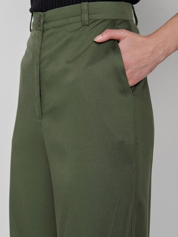 GREENBOMB Loosefit Broek in Groen