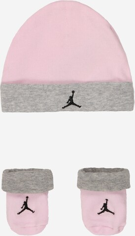 Jordan Beanie in Pink: front