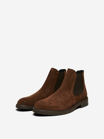 SELECTED HOMME Chelsea Boots in Brown