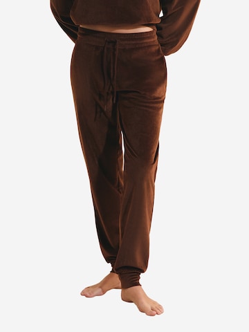 Pantaloncini da pigiama 'Bayron' di ETAM in marrone: frontale