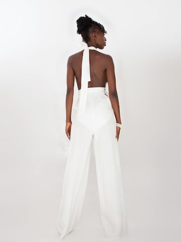 Combinaison 'UVIA Maxi-jumpsuit met open rug, wit, S' UVIA en blanc