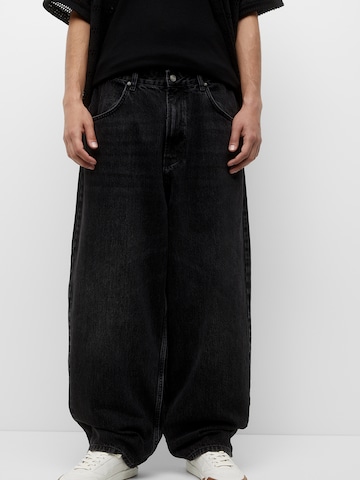 Pull&Bear Wide leg Jeans i svart: framsida