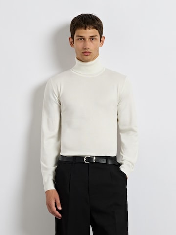 Burocs Sweater in White