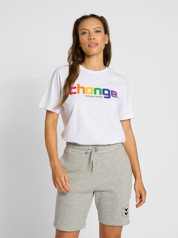 T-Shirt 'Change' Hummel en blanc : devant