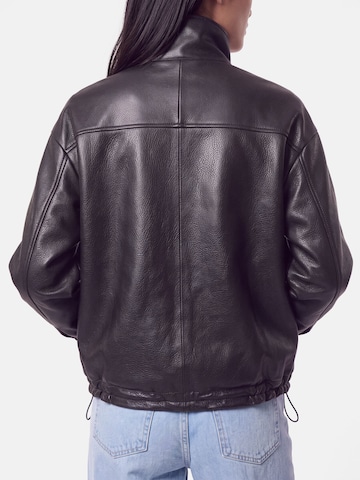 PIECES Between-season jacket 'BRITNEY' in Black