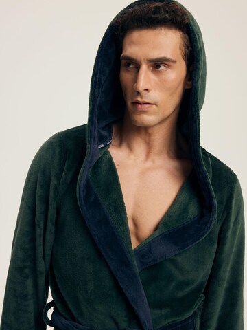 Henderson Short Bathrobe 'Natch' in Green