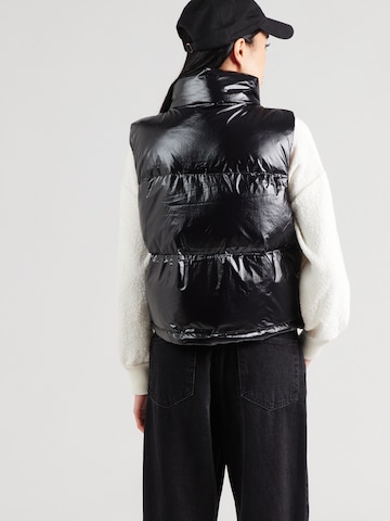 Calvin Klein Jeans Liivi värissä musta