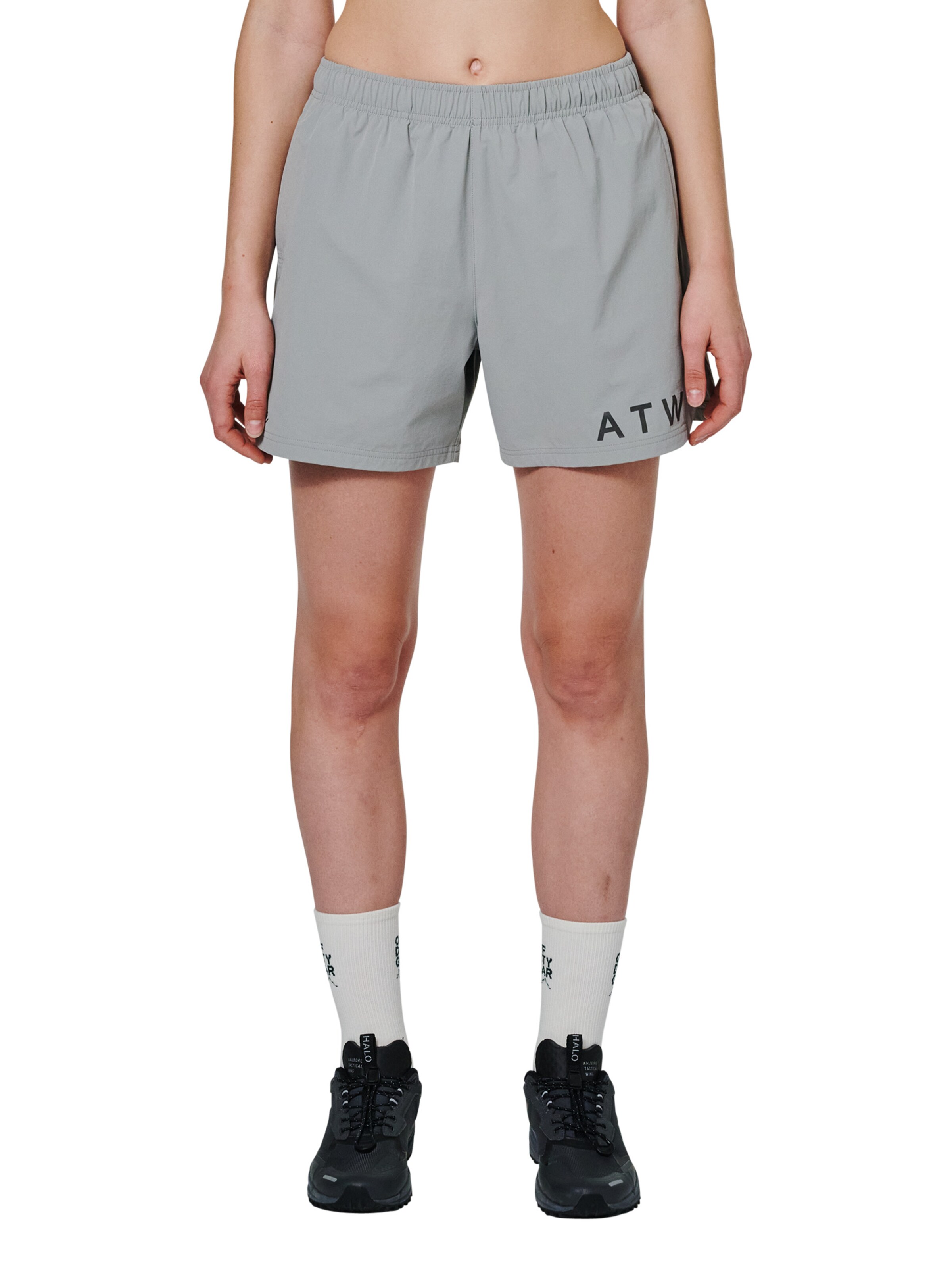 HALO Loose fit Pants in Grey: front