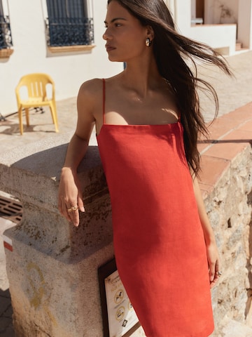 Abito estivo di Bhoem in rosso