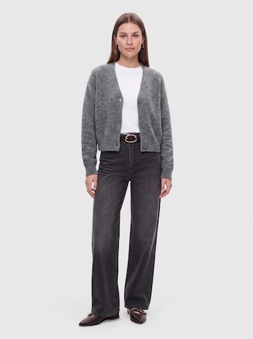 everly® Вязаная кофта в Серый