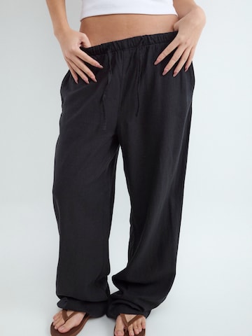 BALMOHK Wide Leg Hose in Schwarz: Vorderseite