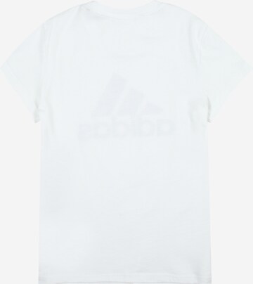 T-Shirt fonctionnel 'Essentials Big Logo ' ADIDAS SPORTSWEAR en blanc