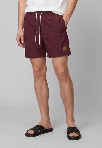 Urban Classics - Bermudas en rojo: frente