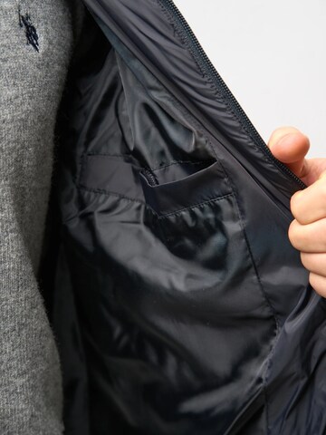 U.S. POLO ASSN. Overgangsjakke 'Chason' i sort