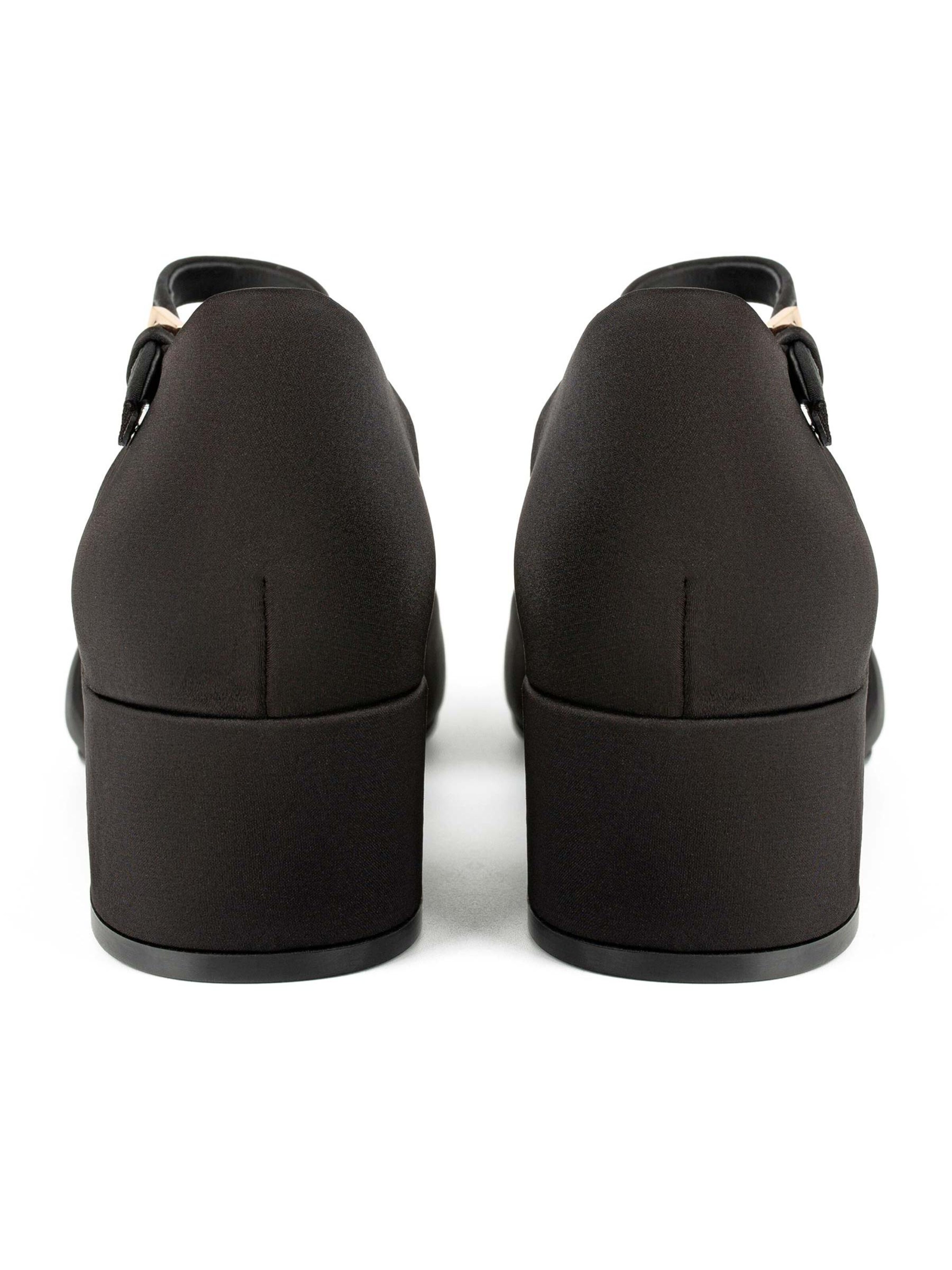 L37 HANDMADE SHOES Pumps 'LOVE AT FIRST SIGHT'‌‌‌‌‌ in Schwarz