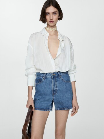 MANGO Regular Shorts 'ZOE' in Blau