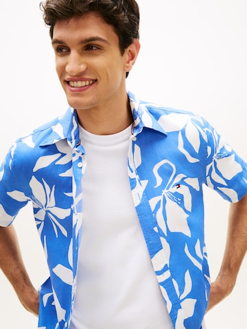 TOMMY HILFIGER Comfort Fit Риза в синьо