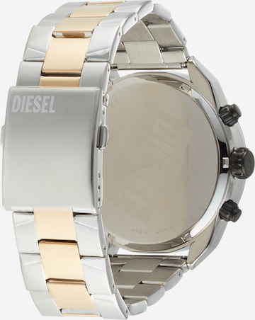 DIESEL - Reloj analógico en oro