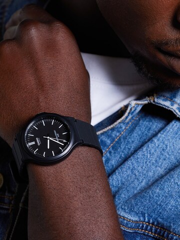 CASIO Analoog horloge in Zwart
