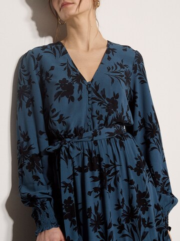 Apricot Dress ' ' in Blue