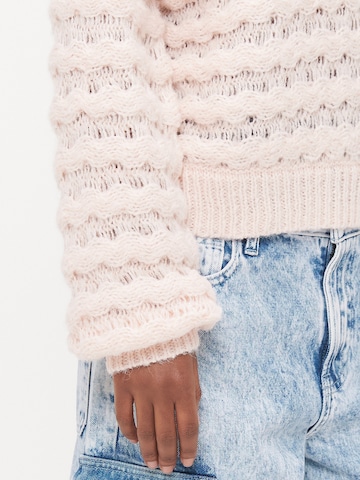 Vero Moda Petite Sweater 'VMLAURYN' in Pink