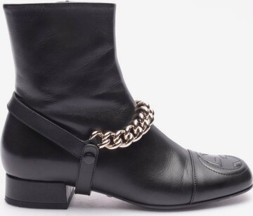 Gucci Dress Boots in 36 in Black: front