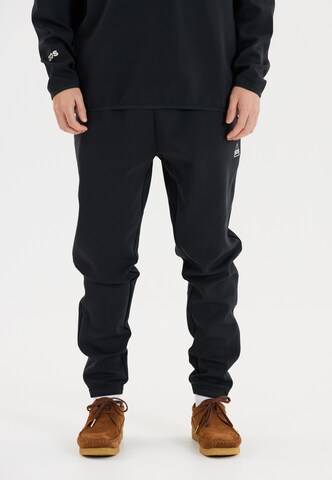 SOS Tapered Trousers 'Vail' in Black: front