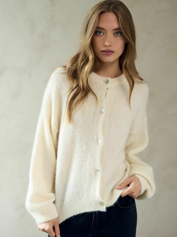 Noella Kardigan ' Kae ' – béžová: přední strana