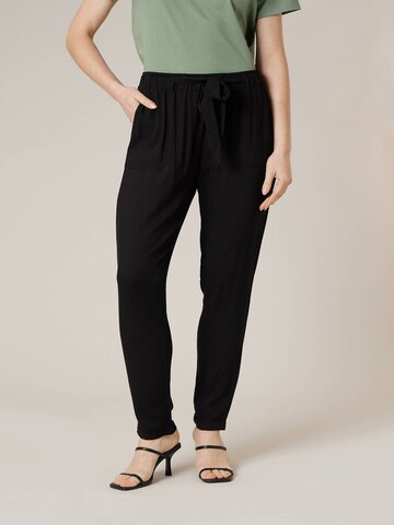 Coupe slim Pantalon Deeluxe en noir