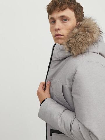 JACK & JONES Winterparka in Grau