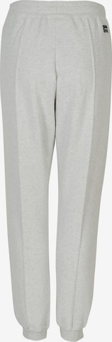 Tapered Pantaloni di O'NEILL in grigio