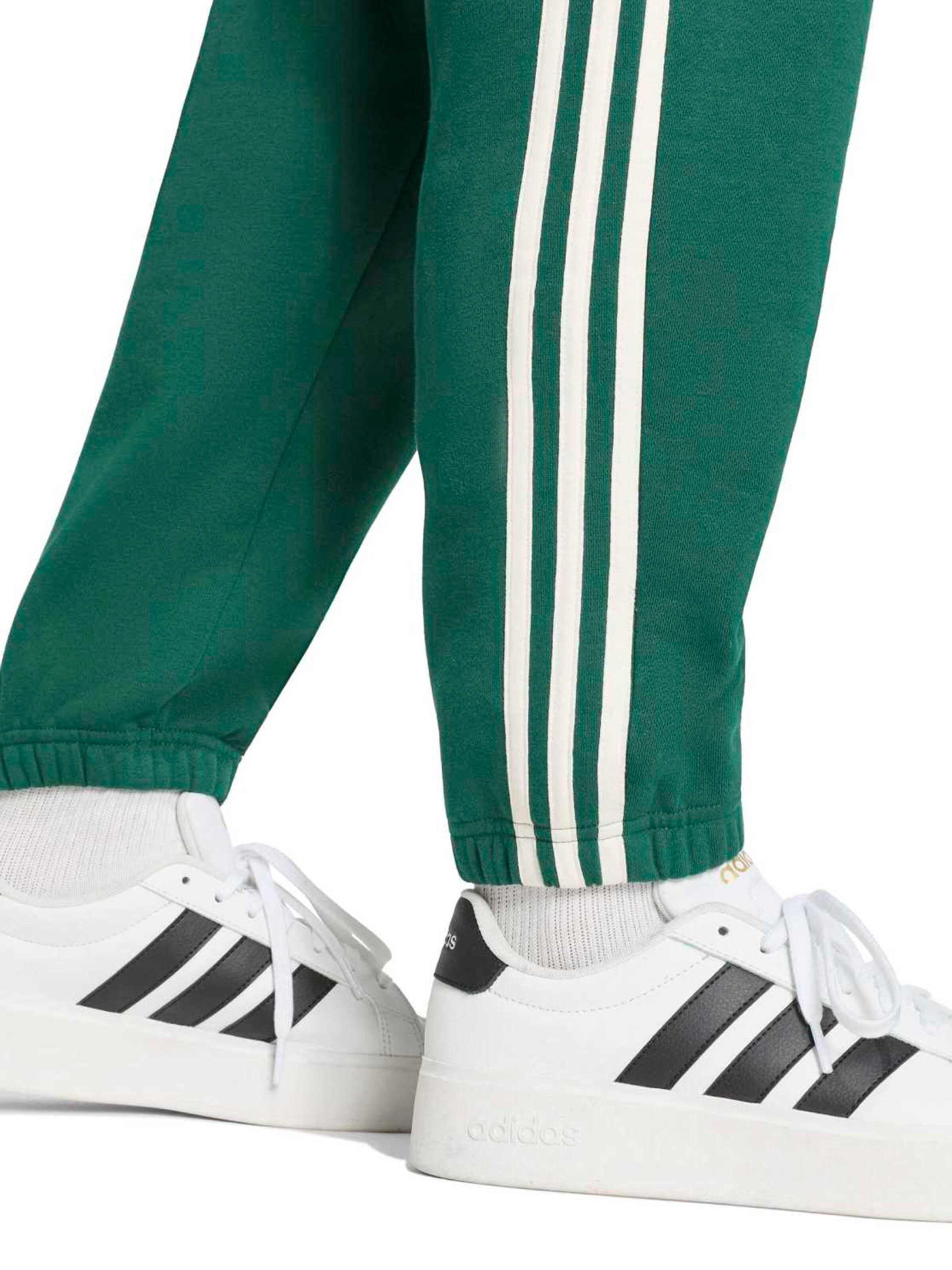 ADIDAS SPORTSWEAR Tapered Sportbroek in Groen