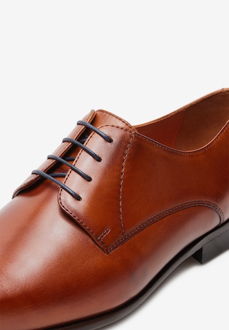 VANLIER Lace-Up Shoes in Brown