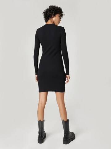 A LOT LESS - Vestido 'Milly' en negro