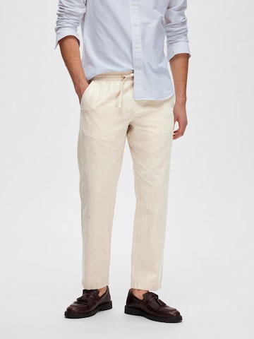 regular Pantaloni 'Silas' di SELECTED HOMME in beige: frontale