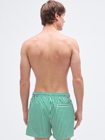 Calvin Klein Swimwear Badeshorts in Grün