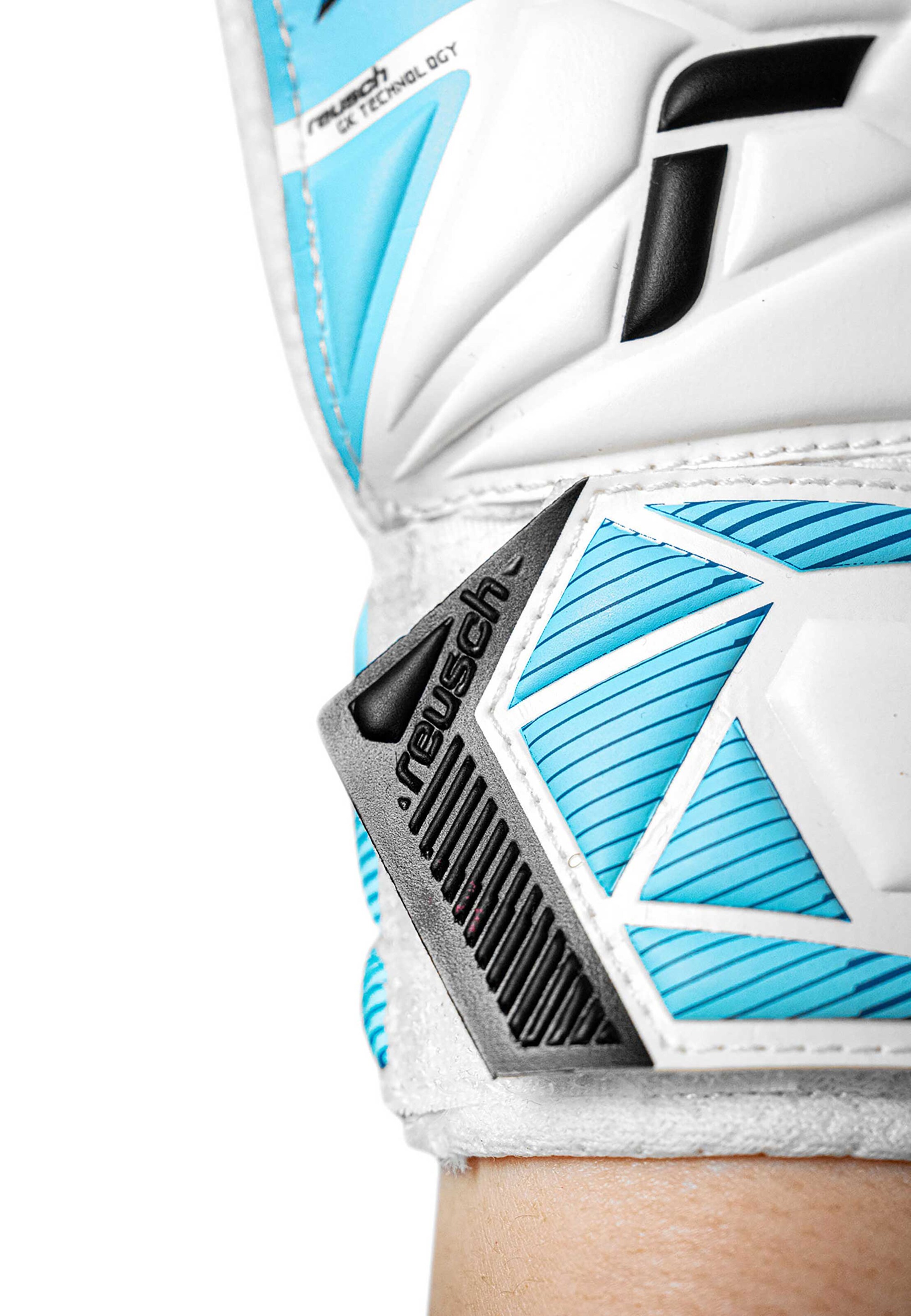 REUSCH Sports gloves 'Attrakt Solid Junior' in White