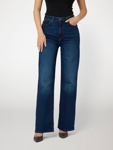 GUESS Loosefit Jeans in Blau: Vorderseite