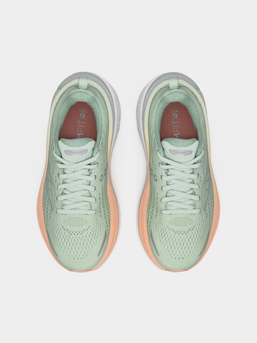 Chaussure de course saucony en vert