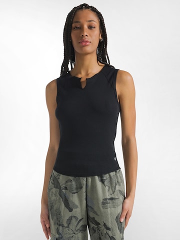 Top di DEHA in nero: frontale