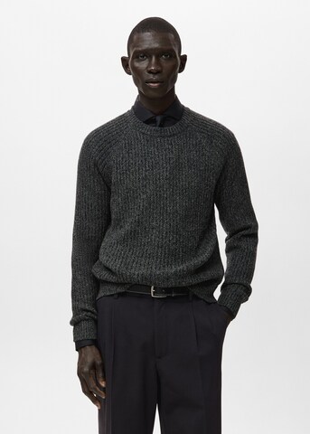 MANGO MAN Sweater in Grey: front