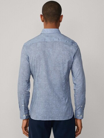 Coupe regular Chemise Hackett London en bleu