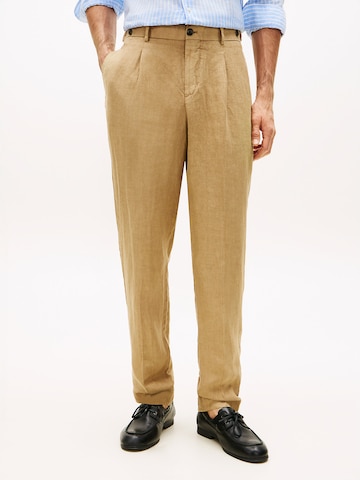 TOMMY HILFIGER Regular Trousers with creases in Brown: front