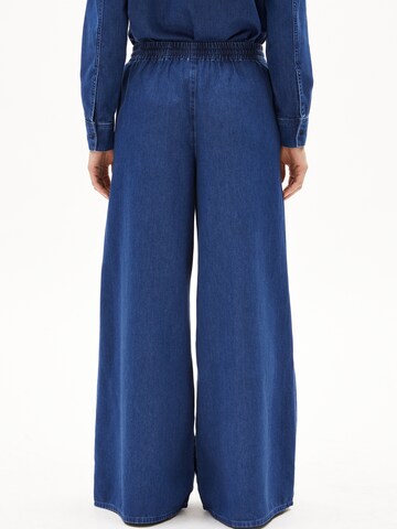 ARMEDANGELS Loosefit Broek in Blauw