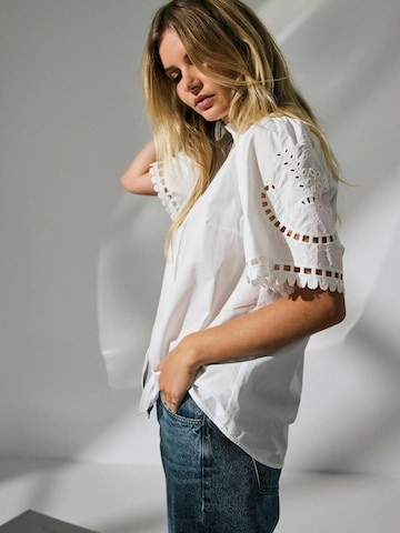 Chemisier 'Kellise' co'couture en blanc