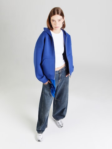 WEEKDAY Zip-Up Hoodie 'Scarlet' in Blue