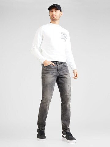 Sweat-shirt Calvin Klein Jeans en blanc